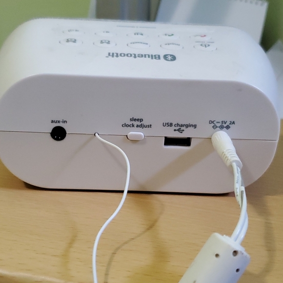 iHome iBT210 - Picture 3 of 4